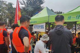 罗马诺：斯宾塞租借热那亚包含购买选择权，热刺全额支付球员薪水